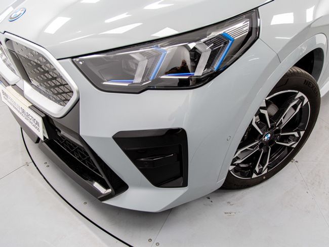 BMW iX2 edrive20 150 kw (204 cv)