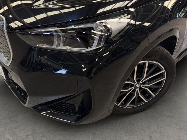 BMW iX1 edrive20 150 kw (204 cv)
