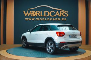 Audi Q2 1.5 tfsi 35 tfsi design  - Foto 4