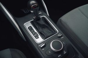 Audi Q2 1.5 tfsi 35 tfsi design  - Foto 13