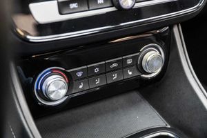 MG ZS luxury 5d 105kw  - Foto 19