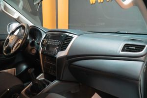 Mitsubishi L200 d/c 220 di-d m-pro  - Foto 23