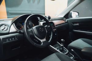 Suzuki Vitara 1.4 gas 129cv gle 2wd - 2023  - Foto 14