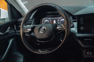 Skoda Kamiq 1.0 tsi 81kw (110cv) dsg ambition (cx)  - Foto 24