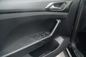 Volkswagen T-Cross Advance 1.0 TSI 81kW (110CV) DSG - Foto 19