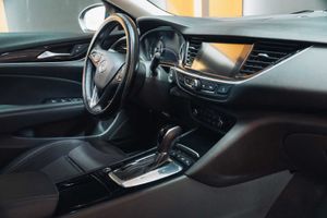 Opel Insignia  ST 1.6 CDTi 100kW Turbo D Innovation Aut  - Foto 19