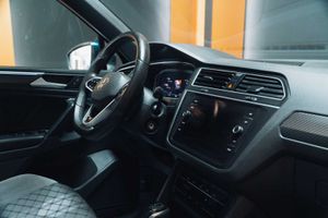 Volkswagen Tiguan R-Line 2.0 TDI 110kW (150CV) DSG 4Motion - Foto 25