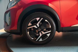 Peugeot 2008 Allure Puretech 100 S&S 6 Vel. MAN - Foto 24