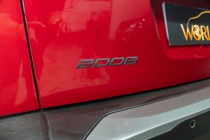 Peugeot 2008 Allure Puretech 100 S&S 6 Vel. MAN - Foto 12