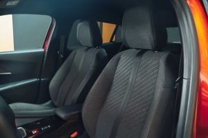 Peugeot 2008 Allure Puretech 100 S&S 6 Vel. MAN - Foto 21