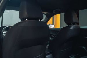 Peugeot 2008 Allure Puretech 100 S&S 6 Vel. MAN - Foto 22