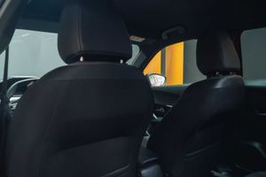 Peugeot 2008 Allure Puretech 100 S&S 6 Vel. MAN - Foto 23