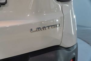 Jeep Renegade Limited 1.0G 88kW (120CV) 4x2  - Foto 24