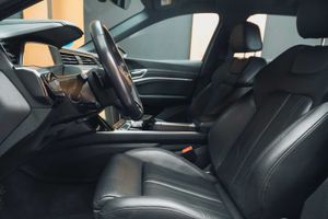 Audi e-tron 55 quattro  - Foto 15