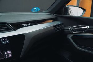 Audi e-tron 55 quattro  - Foto 14