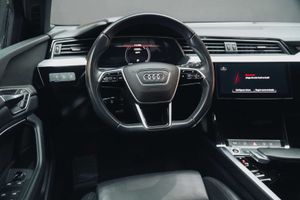 Audi e-tron 55 quattro  - Foto 21