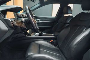 Audi e-tron 55 quattro  - Foto 16