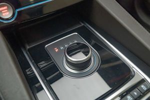 Jaguar F-Pace 2.0L i4D 177kW Prestige AWD Auto  - Foto 16