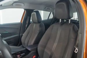 Peugeot 2008 Allure BlueHDI 130 S&S EAT8 - Foto 17