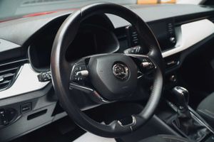 Skoda Kamiq 1.0 TSI 81kW (110CV) DSG Emotion - Foto 25