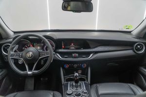 Alfa Romeo Stelvio 2.2 Diésel 154kW (210CV) Executive Q4  - Foto 21