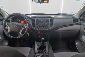 Mitsubishi L200  d/c 250 di-d m-pr  - Foto 17