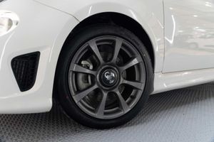Abarth 500 595 1.4 16v T-Jet 121kW (165 CV) - Foto 23