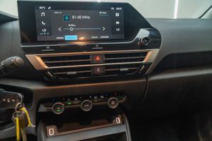 Citroën C4 PureTech 130 S&S 6v Plus  - Foto 15