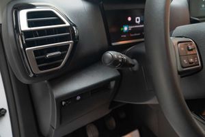 Citroën C4 PureTech 130 S&S 6v Plus  - Foto 23