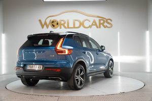 Volvo XC40 2.0 D4 AWD R-Design Auto  - Foto 5