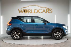 Volvo XC40 2.0 D4 AWD R-Design Auto  - Foto 4