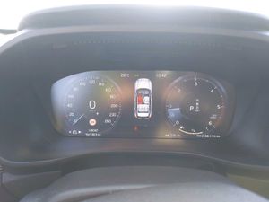 Volvo XC40 2.0 D4 AWD R-Design Auto  - Foto 4