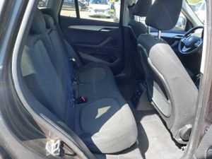 BMW X1 sDrive18i  - Foto 6