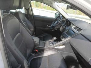 Jaguar E-Pace 2.0D 110kW 4WD Auto - Foto 9