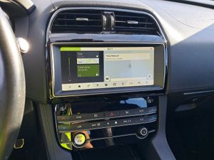 Jaguar F-Pace 2.0L i4D 132kW Portfolio Auto - Foto 6