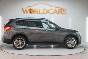 BMW X1 sDrive18i - Foto 4