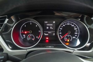 Volkswagen Touran Advance 2.0 TDI 85kW (115CV)  - Foto 14