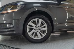Volkswagen Touran Advance 2.0 TDI 85kW (115CV)  - Foto 24