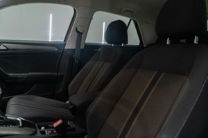 Volkswagen T-Roc Advance 2.0 TDI 110kW (150CV) DSG  - Foto 16