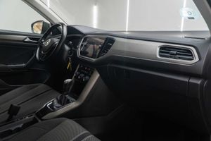 Volkswagen T-Roc Advance 2.0 TDI 110kW (150CV) DSG  - Foto 22