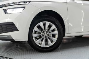 Skoda Kamiq 1.0 TSI 81kW (110CV) Ambition  - Foto 24