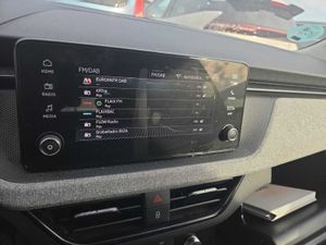 Skoda Kamiq 1.0 TSI 85kW (115CV) DSG SELECTION - Foto 4