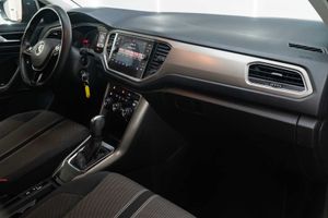 Volkswagen T-Roc Advance 2.0 TDI 110kW (150CV) DSG  - Foto 22