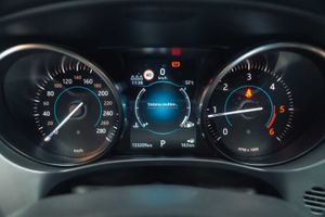 Jaguar F-Pace 2.0L i4D AWD Automático Prestige  - Foto 14