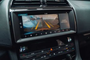 Jaguar F-Pace 2.0L i4D AWD Automático Prestige  - Foto 19