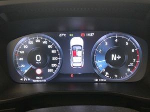 Volvo XC40 1.5 T3 Momentum  - Foto 4