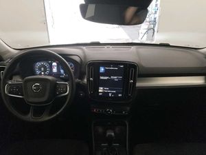 Volvo XC40 1.5 T3 Momentum  - Foto 6