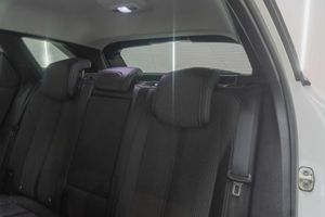 Peugeot 3008 Hybrid 225 e-EAT8 Allure - Foto 18