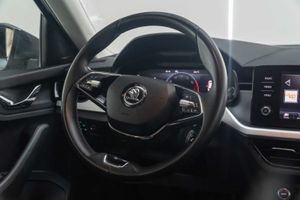 Skoda Kamiq 1.5 TSI 110kW (150CV) SELECTION  - Foto 14