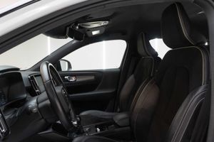 Volvo XC40 1.5 T2 R-Design - Foto 13